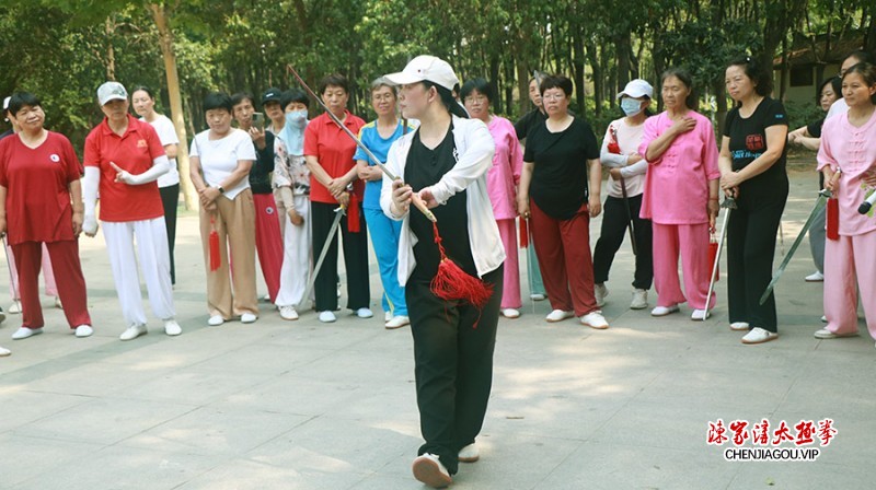 太极名师乔莲洁孟州育精英